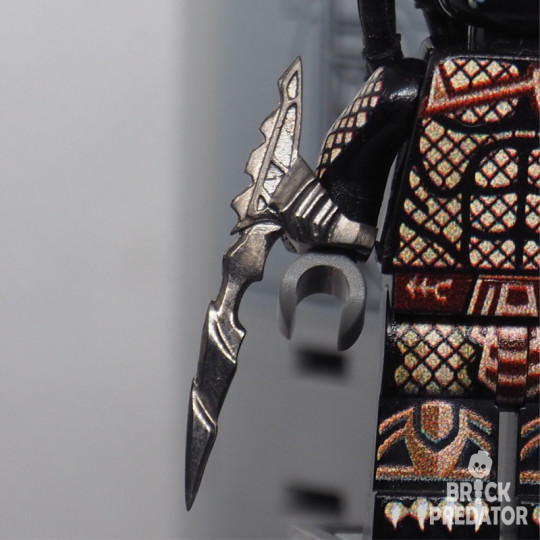 Berserker Blades Black metal weapons for custom minifigs Yautja