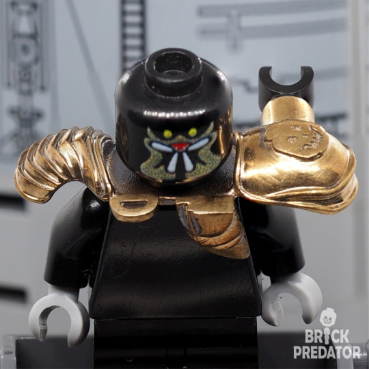Hunter Predator Armor Bronze metal part for custom minifigures Yautja Hunter Predator Armor Bronze metal part for custom minifigures Yautja