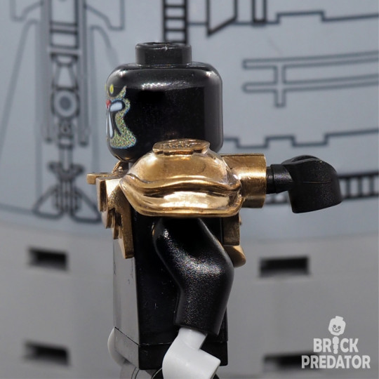 Hunter Predator Armor Bronze metal part for custom minifigures Yautja Hunter Predator Armor Bronze metal part for custom minifigures Yautja