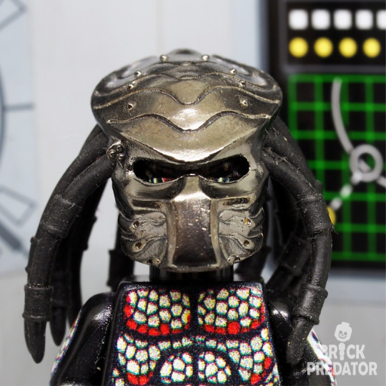 Bio-mask Chopper Black Predator - metal part for custom minifigure Yautja Bio-mask Chopper Black Predator - metal part for custom minifigure Yautja