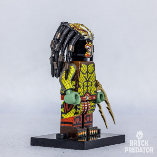 Big Red Samurai Predator with a trophy head Harley Quinn Custom LEGO Minifigure Set #6 Big Red Samurai Predator with a trophy head Harley Quinn Custom LEGO Minifigure Set #6