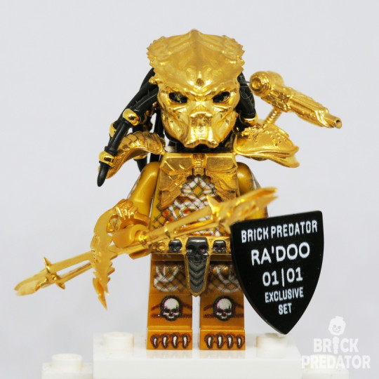 Exclusive Golden Predator Custom LEGO Minifigure Set #3 Exclusive Golden Predator Custom LEGO Minifigure Set #3