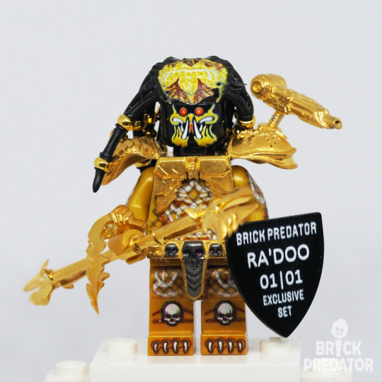 Exclusive Golden Predator Custom LEGO Minifigure Set #3 Exclusive Golden Predator Custom LEGO Minifigure Set #3