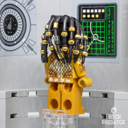 Exclusive Golden Predator Custom LEGO Minifigure Set #3 Exclusive Golden Predator Custom LEGO Minifigure Set #3