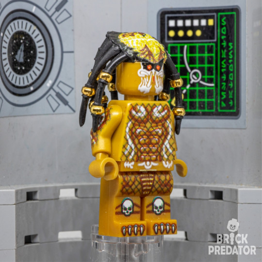 Exclusive Golden Predator Custom LEGO Minifigure Set #4 Exclusive Golden Predator Custom LEGO Minifigure Set #4