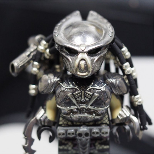 Fugitive Pregator LEGO Custom Set №1 Fugitive Pregator LEGO Custom Set №1