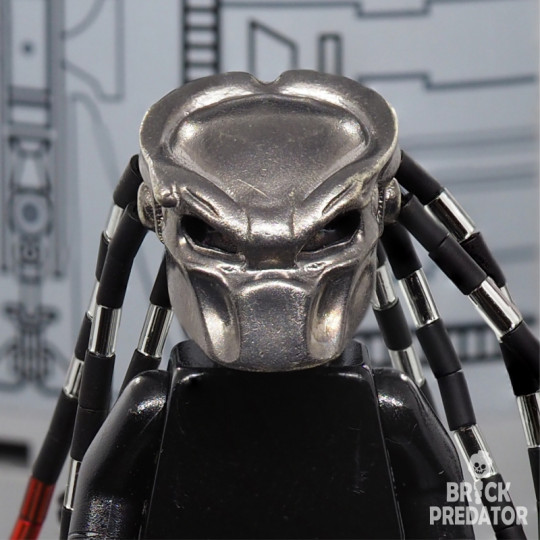 Mask Berserker Predator helmet metal accessory for minifigures Yautja Mask Berserker Predator helmet metal accessory for minifigures Yautja