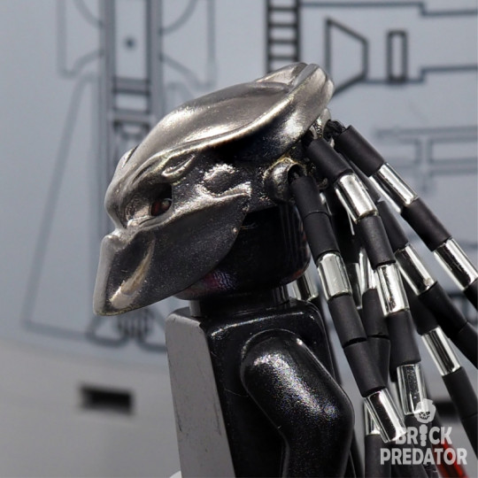 Mask Berserker Predator helmet metal accessory for minifigures Yautja Mask Berserker Predator helmet metal accessory for minifigures Yautja