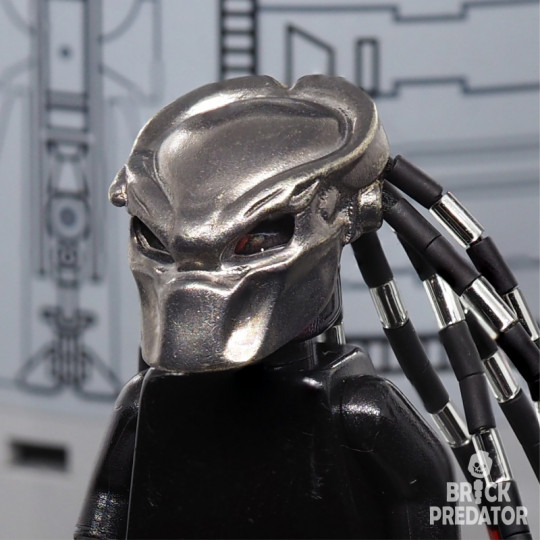 Mask Berserker Predator helmet metal accessory for minifigures Yautja Mask Berserker Predator helmet metal accessory for minifigures Yautja