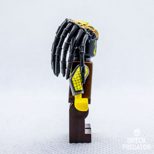 Big Red Samurai Predator Minifigure Big Red Samurai Predator Minifigure