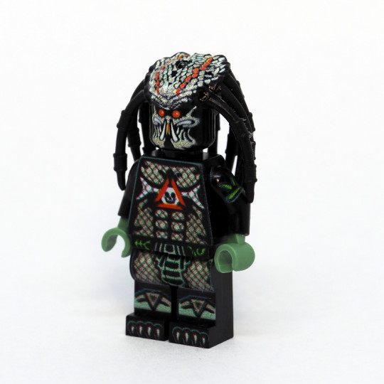 Hora Kira Predator Minifigure Hora Kira Predator Minifigure