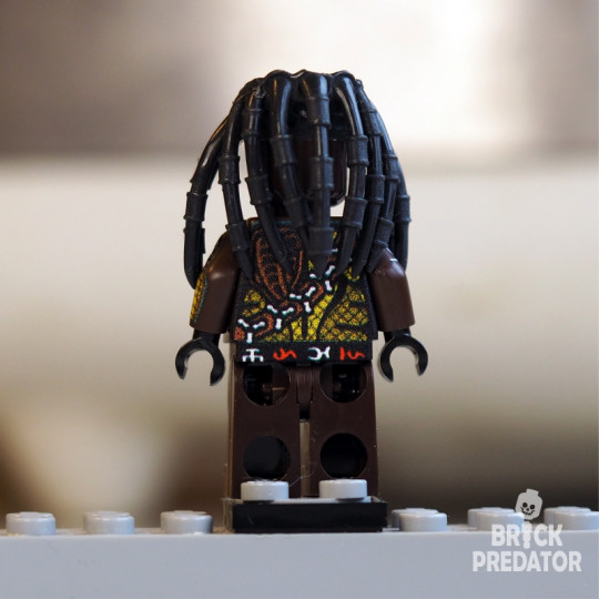 Nau-Killah Predator Minifigure