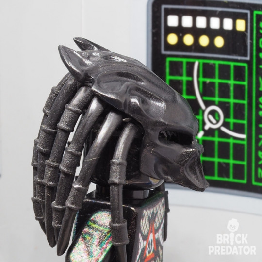 Bio-Mask Xenomorph Queen Hunter Predator PLAST (B)