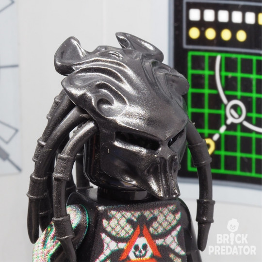 Bio-Mask Xenomorph Queen Hunter Predator PLAST (B)