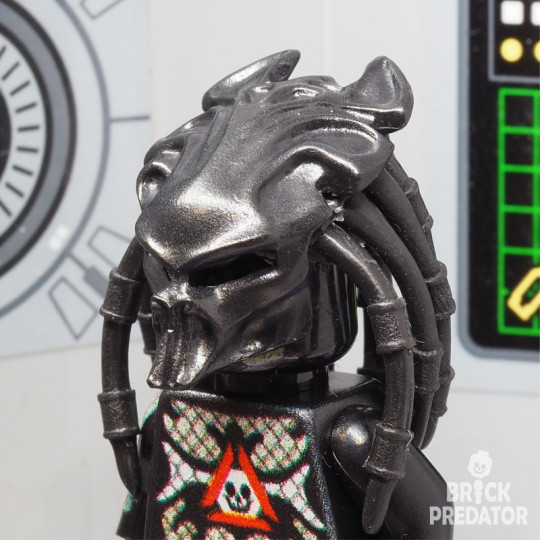 Bio-Mask Xenomorph Queen Hunter Predator PLAST (B)