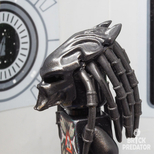 Bio-Mask Xenomorph Queen Hunter Predator PLAST (B)